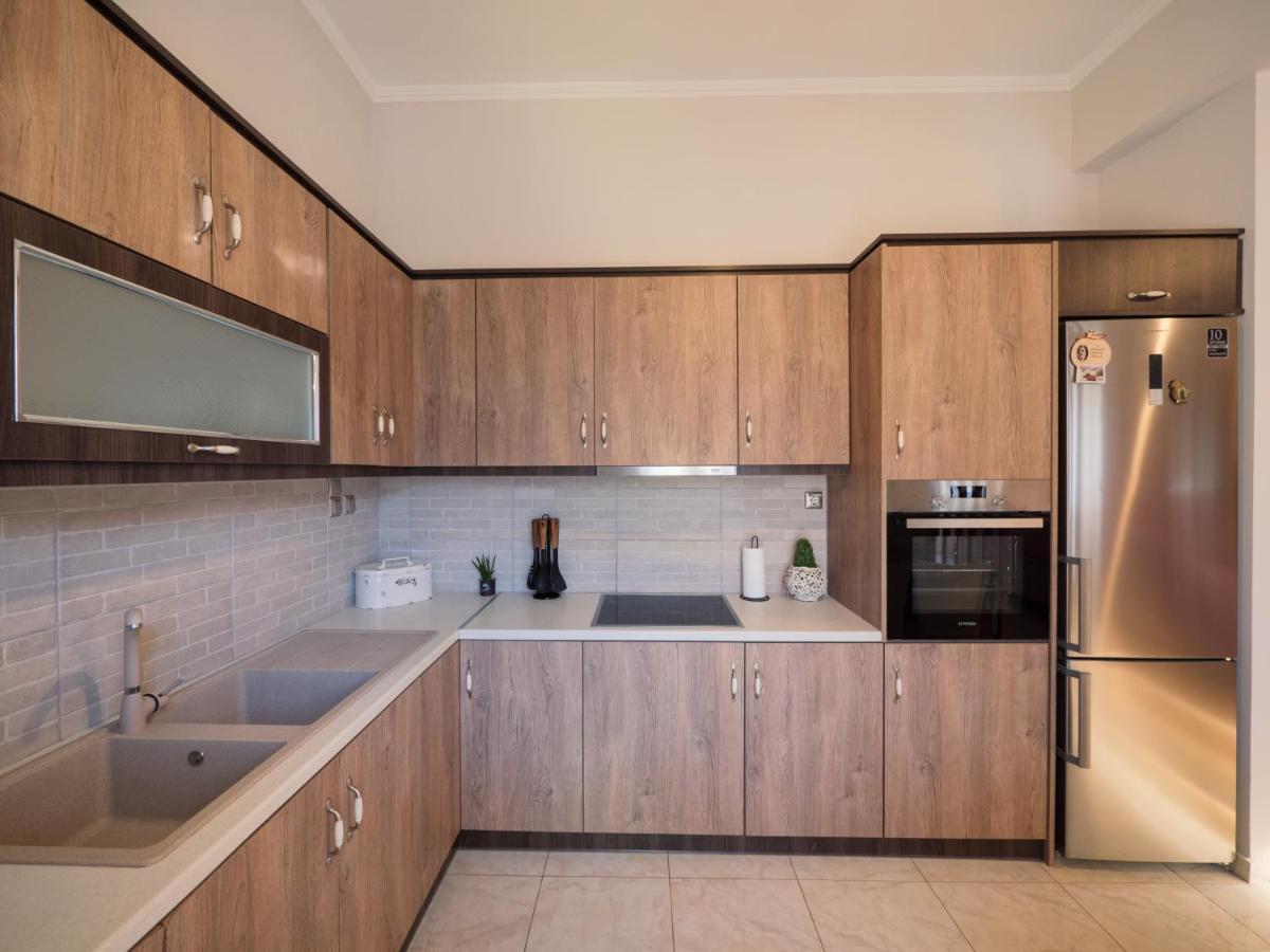 Kellys Cozy One Bedroom House Next To The Beach Ikonomianika Екстериор снимка